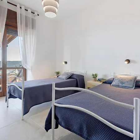 Casa Venere Piscina In Condivisione 度假居 *